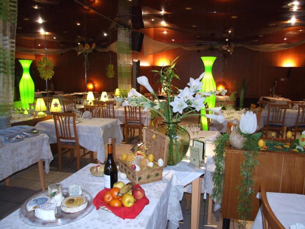 Hotel & Restaurant Azur La Freissinouse Buitenkant foto