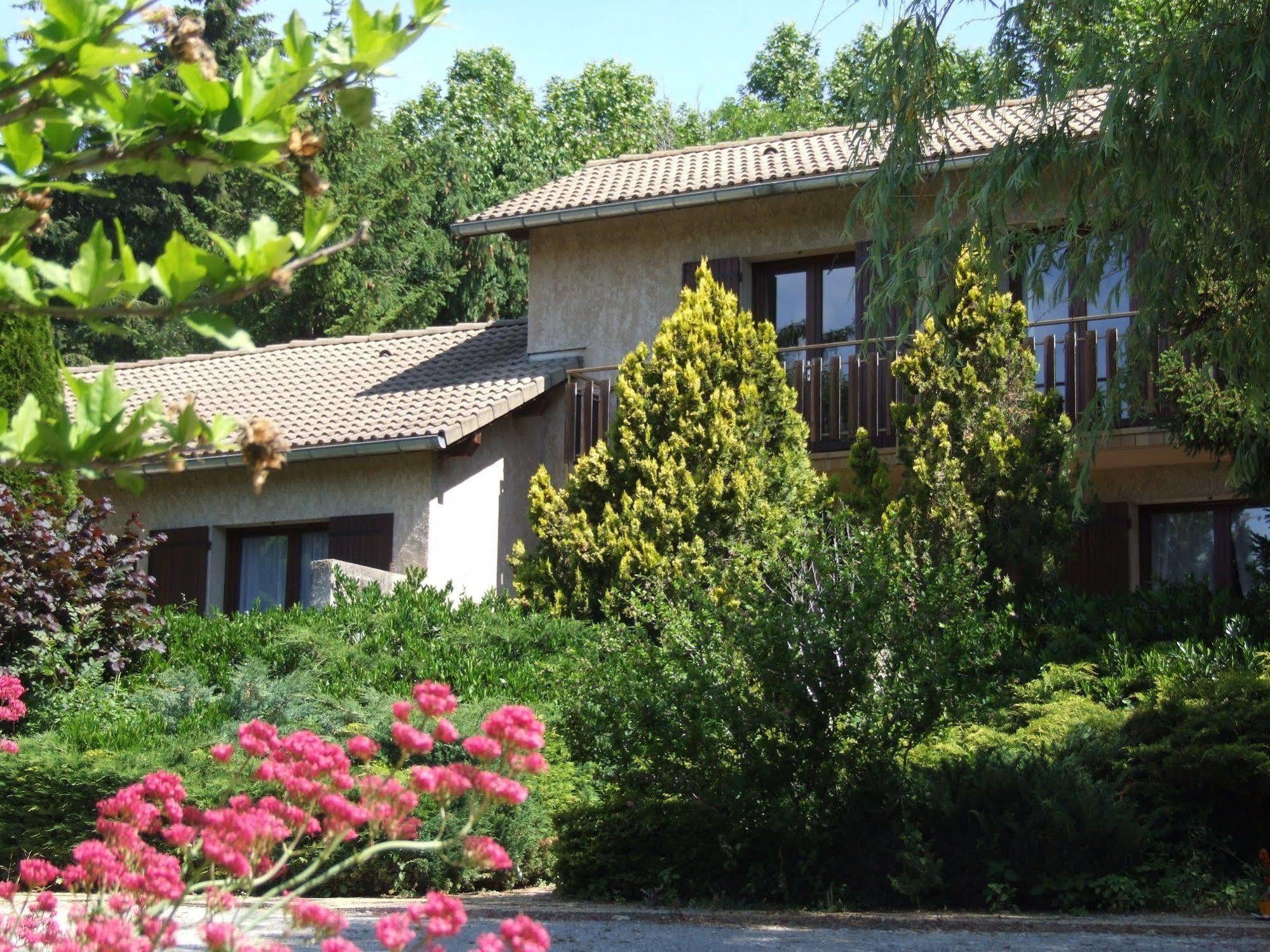 Hotel & Restaurant Azur La Freissinouse Buitenkant foto