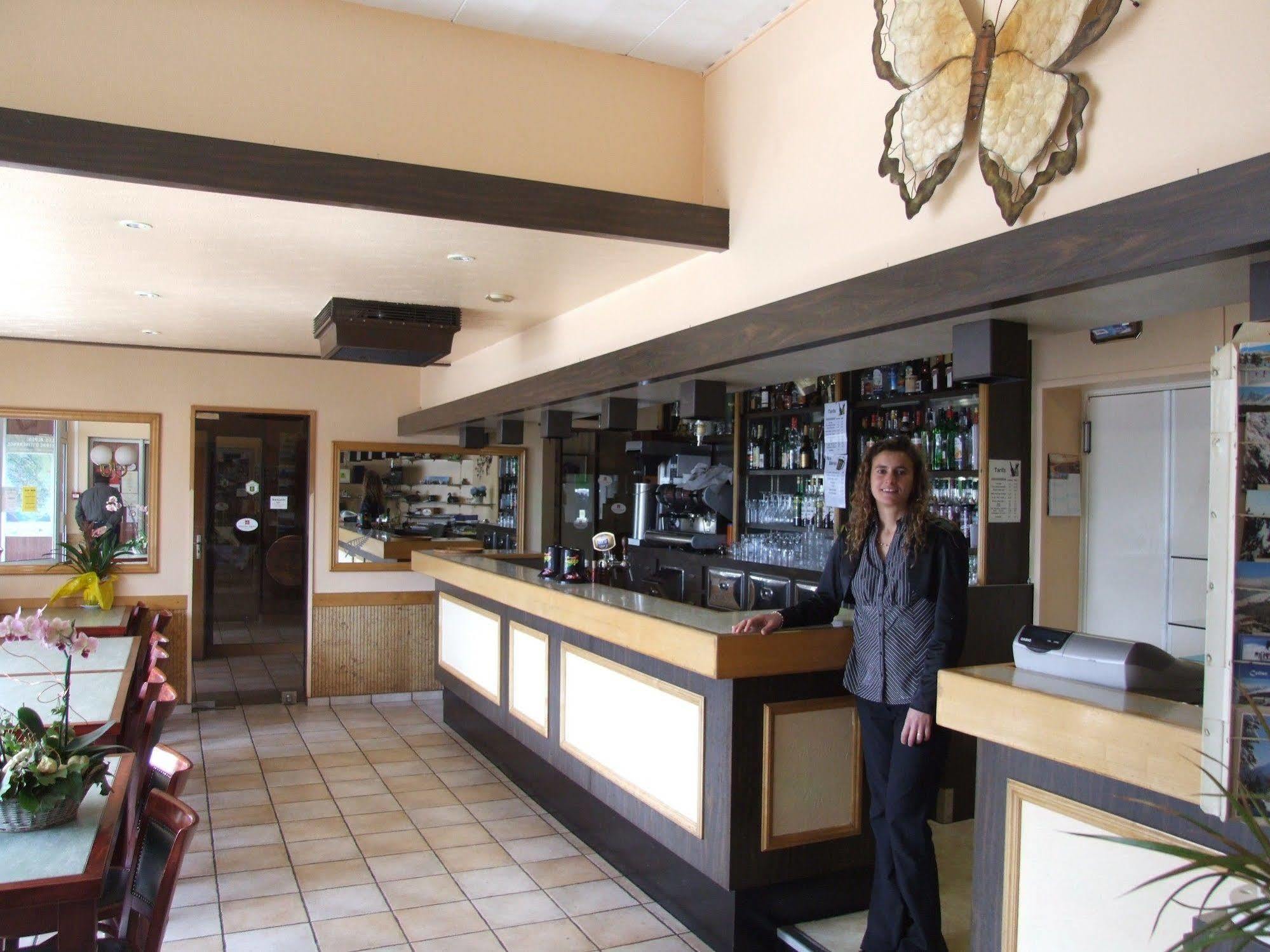 Hotel & Restaurant Azur La Freissinouse Buitenkant foto