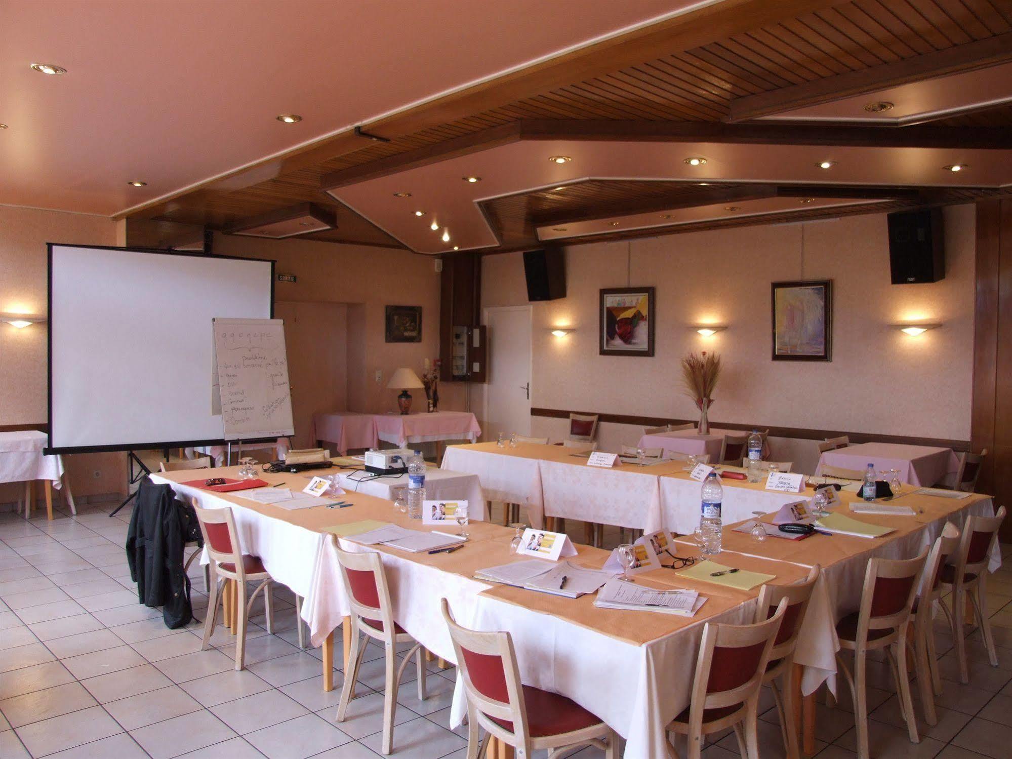 Hotel & Restaurant Azur La Freissinouse Buitenkant foto