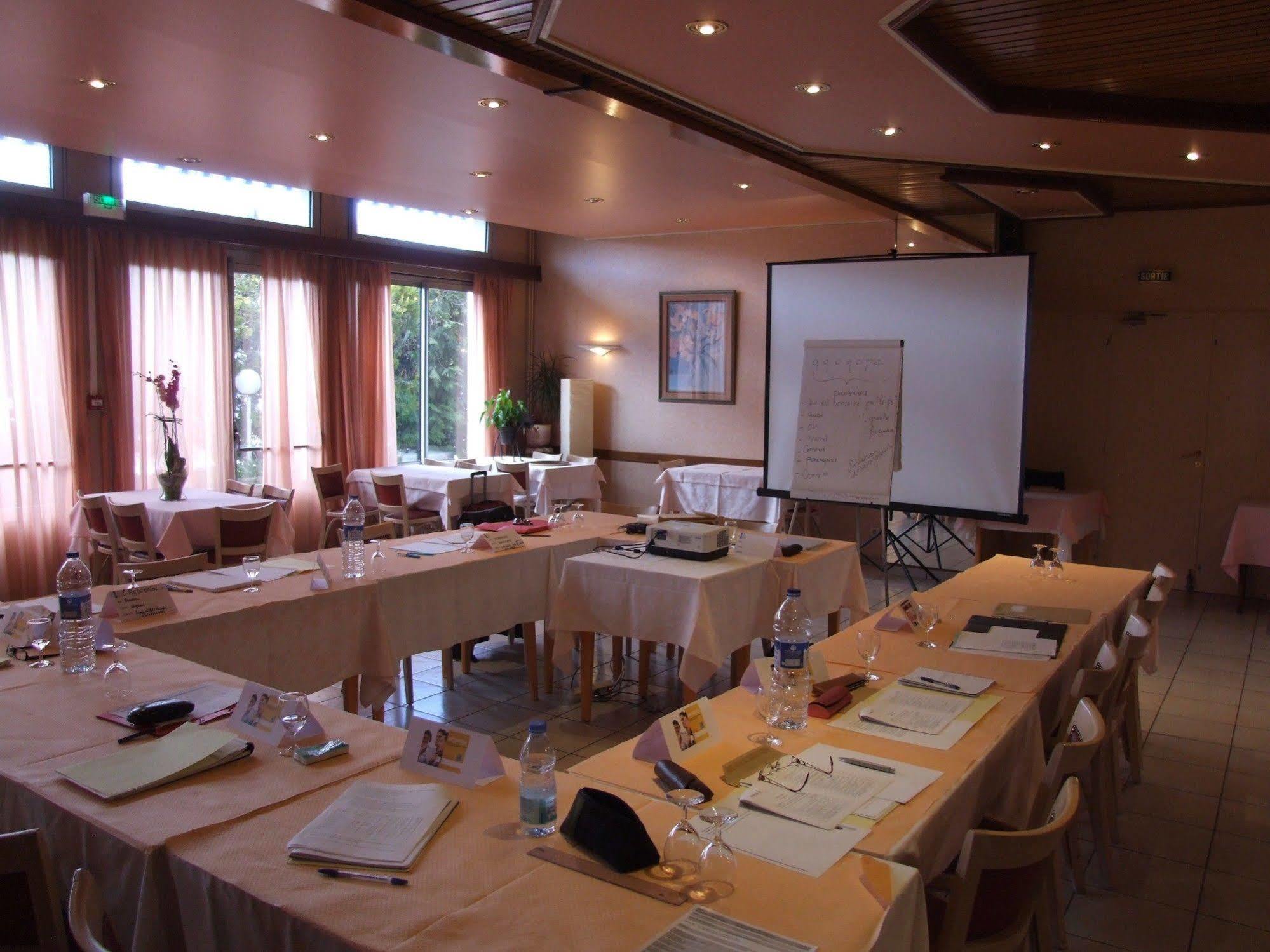Hotel & Restaurant Azur La Freissinouse Buitenkant foto
